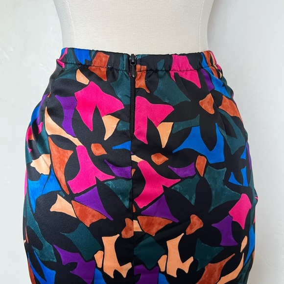 SHOW ME YOUR MUMU WOMEN'S WRAP ME UP MOSAIC PRINT SKIRT - Picture 10 of 10